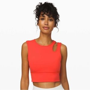 Lululemon Mastered Motion Cropped Tank
Thermal Red